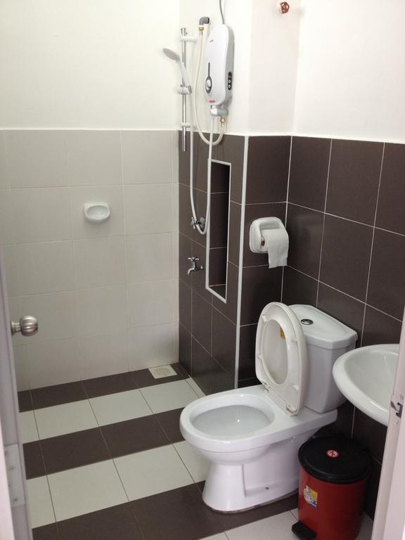 Comfort Holiday Home @ Bukit Indah Johor Bahru Esterno foto